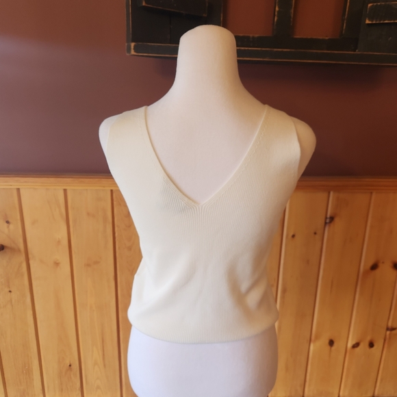 & Other Stories Stretch Rib V Cut Tank Top White Size Large - Picture 5 of 9